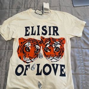 Gucci Elisir of love shirt